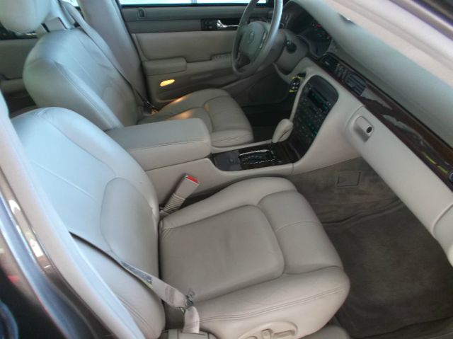 2003 Cadillac CTS Base