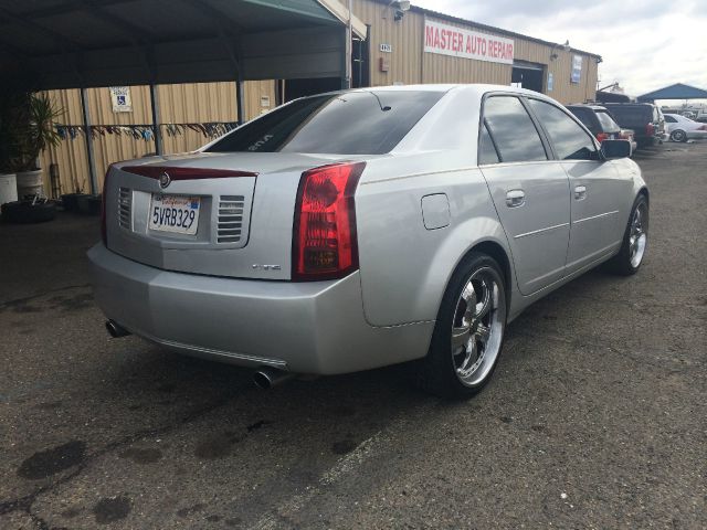 2003 Cadillac CTS Base