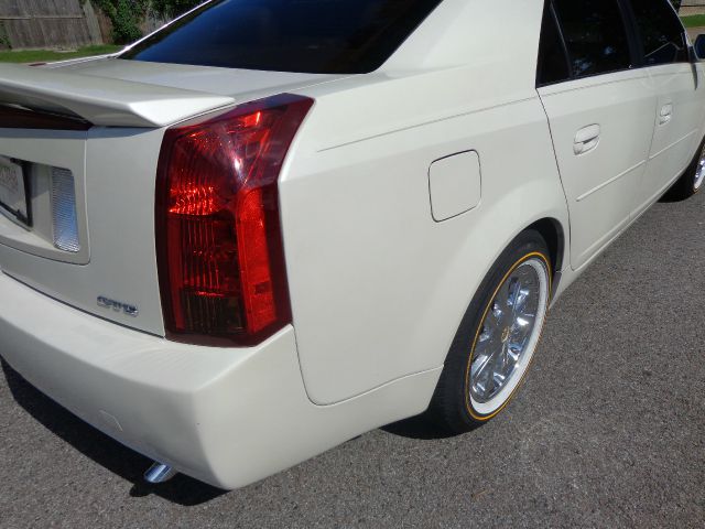 2004 Cadillac CTS Base