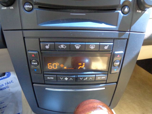 2004 Cadillac CTS Base