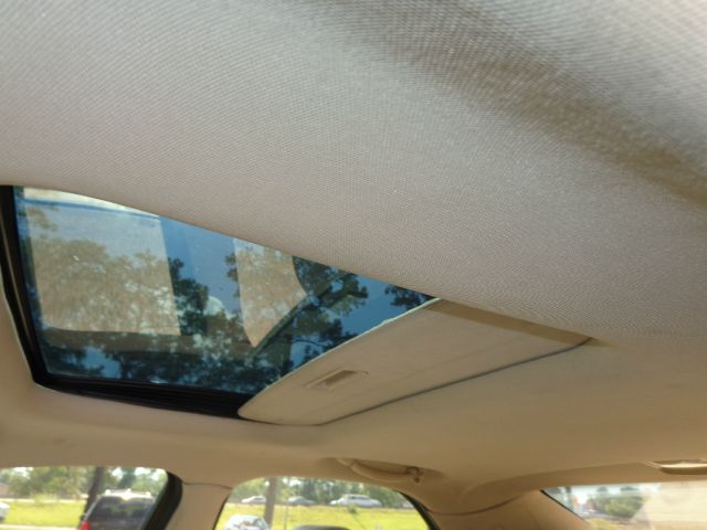 2004 Cadillac CTS Base