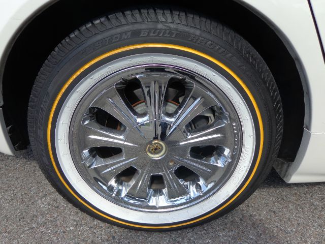 2004 Cadillac CTS Base