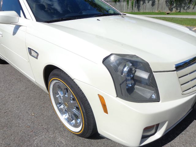2004 Cadillac CTS Base