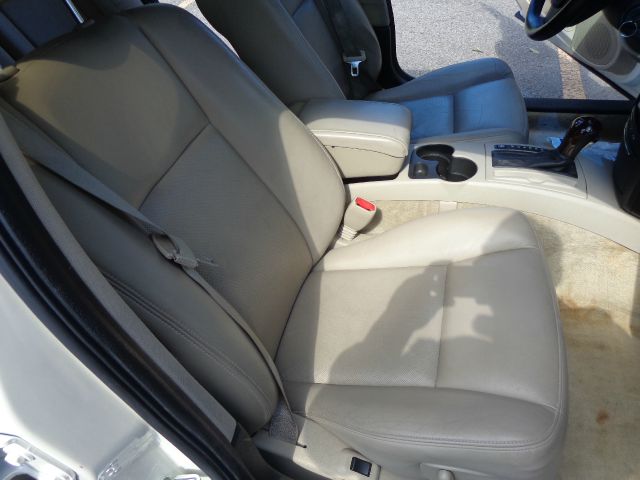 2004 Cadillac CTS Base