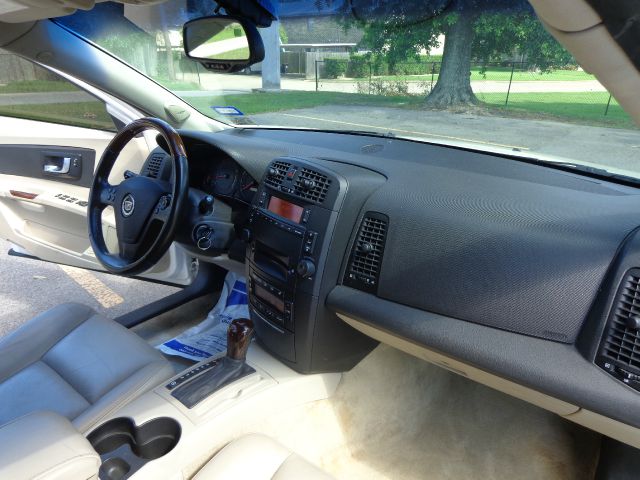 2004 Cadillac CTS Base