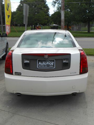 2004 Cadillac CTS Base