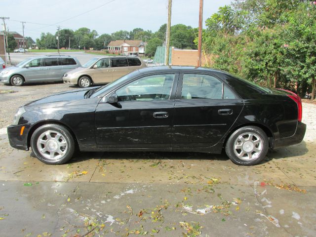 2004 Cadillac CTS 4WD 6.4 Ft Box Big Horn 4x4 Truck