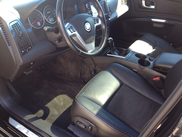 2005 Cadillac CTS CE Van