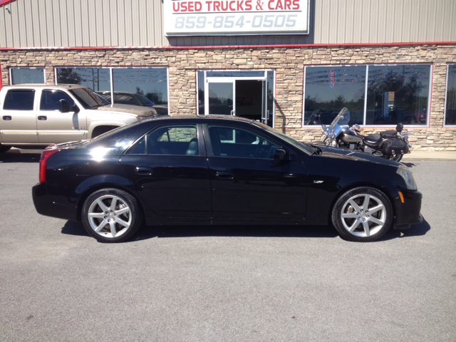 2005 Cadillac CTS CE Van