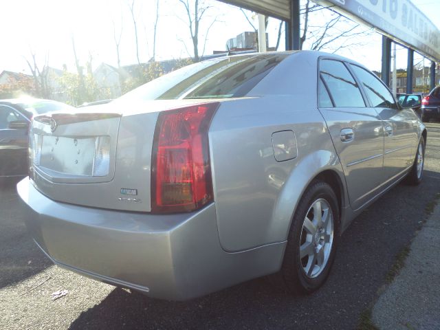 2005 Cadillac CTS Unknown
