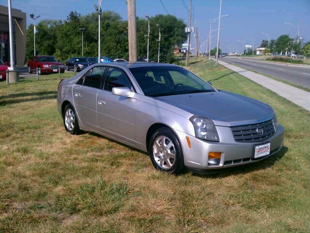 2005 Cadillac CTS Base