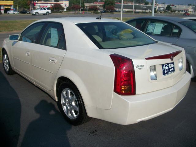 2007 Cadillac CTS REG 120.5wb 4X4 SLT