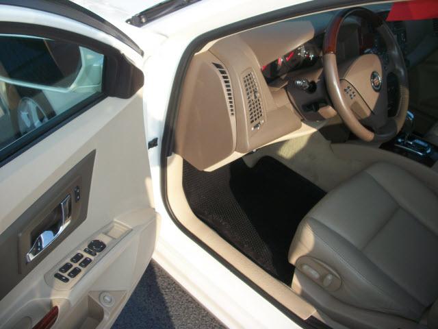 2007 Cadillac CTS REG 120.5wb 4X4 SLT