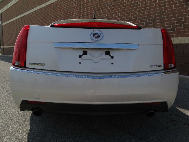 2008 Cadillac CTS Outback 5 DOOR AWD