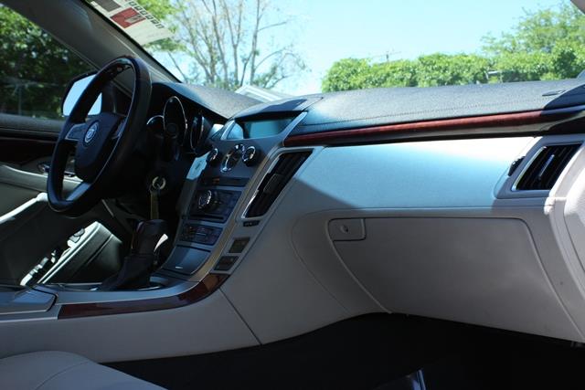 2009 Cadillac CTS 2WD Supercrew Styleside 5-1/2 Ft Box XLT