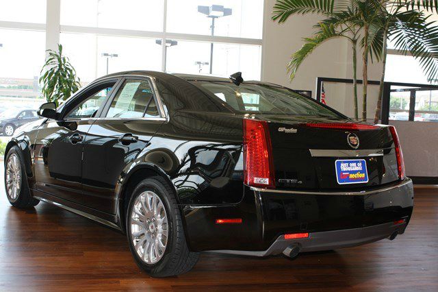2010 Cadillac CTS 2010 Volkswagen SE