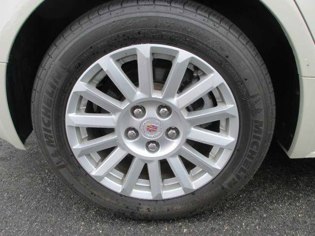 2010 Cadillac CTS 2007 Acura 3.5