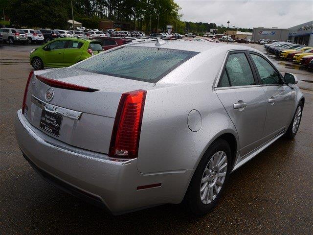 2013 Cadillac CTS SLE Pickup 4D 5 3/4 Ft