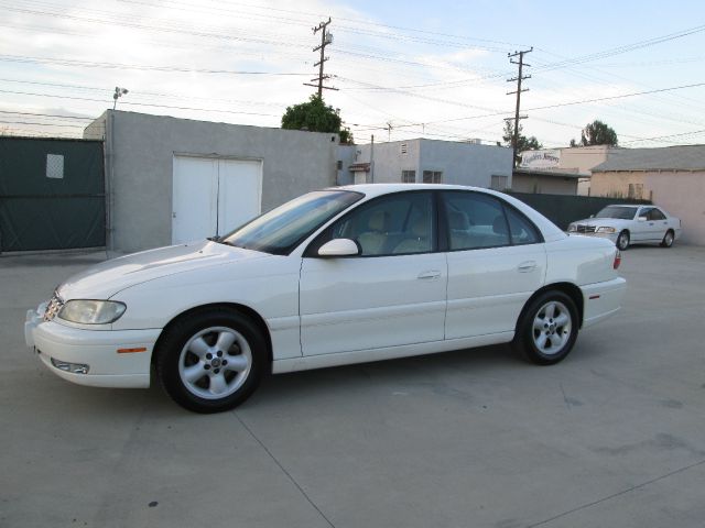 1999 Cadillac Catera Base