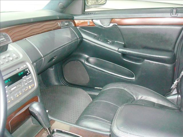 2000 Cadillac DTS Unknown