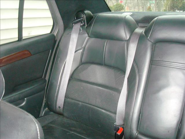 2000 Cadillac DTS Unknown