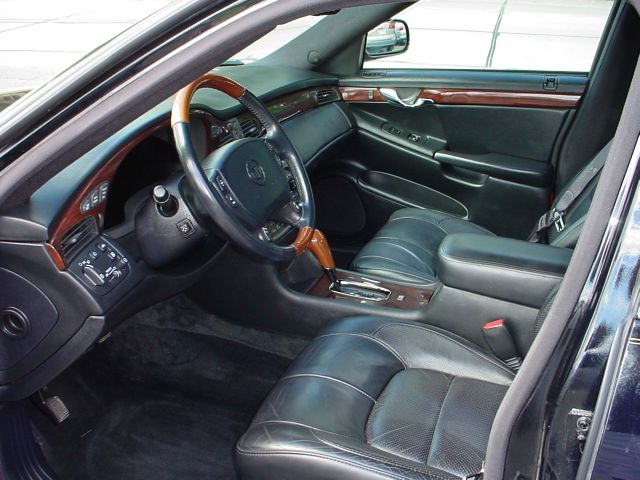 2003 Cadillac DTS Unknown