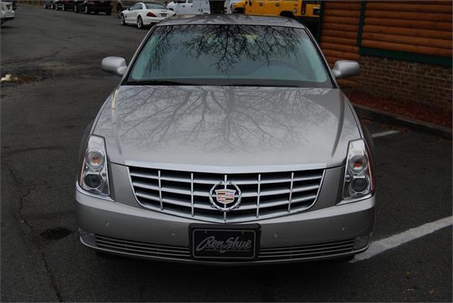 2006 Cadillac DTS Unknown