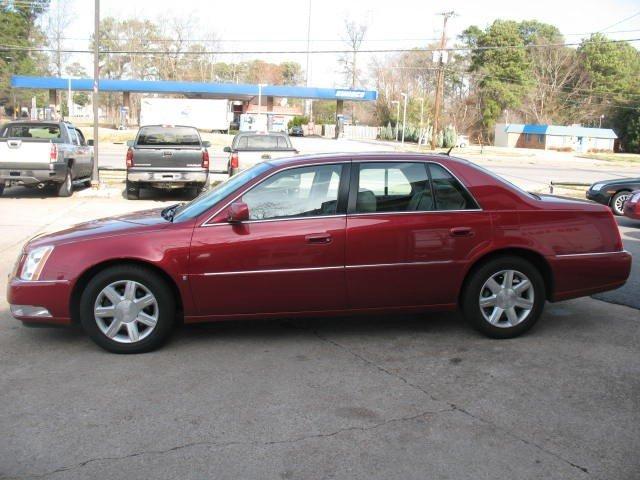 2006 Cadillac DTS 4dr Sdn SES Standard FFV
