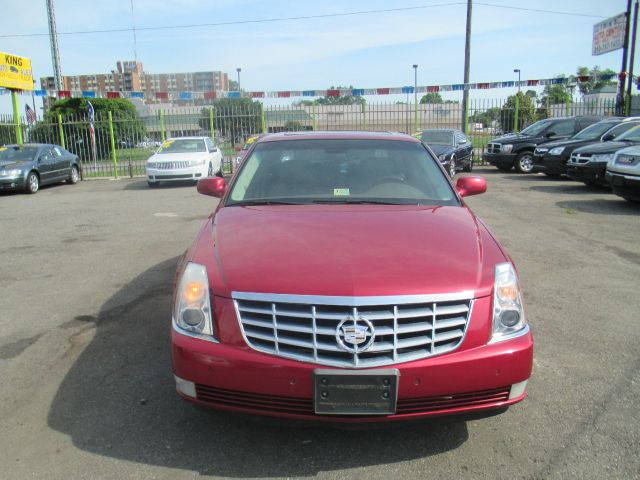 2006 Cadillac DTS T6 Sport Utility 4D
