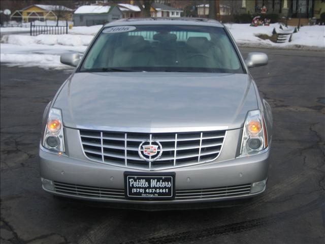 2006 Cadillac DTS Base