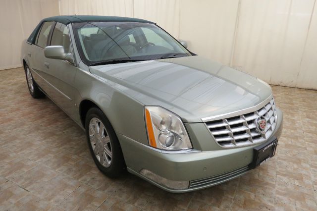 2006 Cadillac DTS T6 Sport Utility 4D