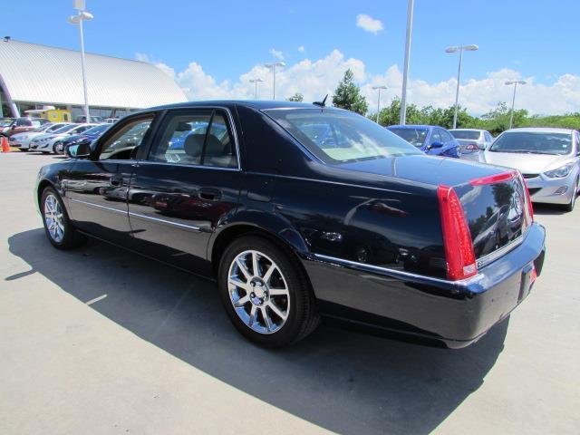 2006 Cadillac DTS Crewcab 4X4 Kingranch
