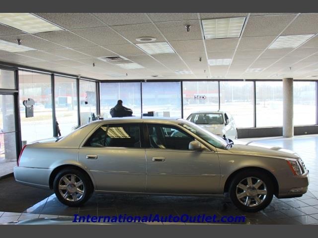 2006 Cadillac DTS Unknown