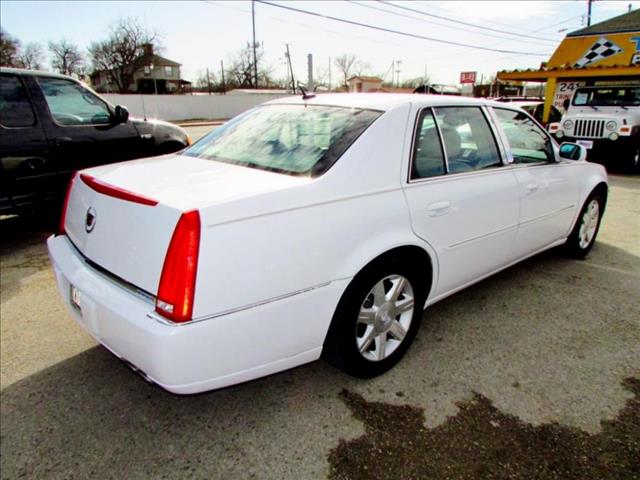 2006 Cadillac DTS Unknown
