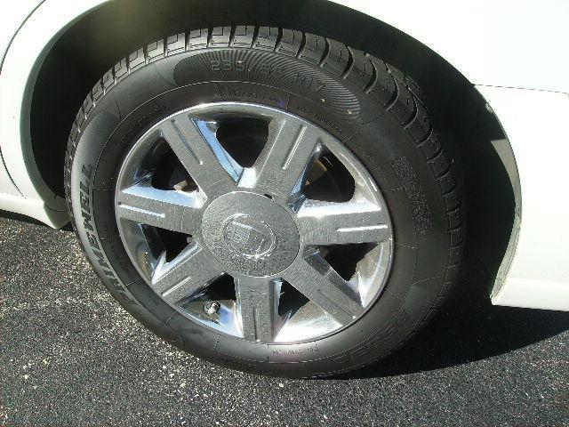 2006 Cadillac DTS Unknown