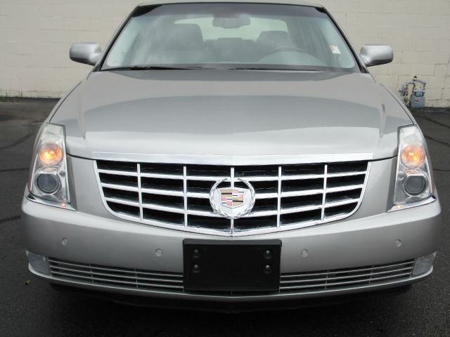 2007 Cadillac DTS 4dr Sdn I4 CVT Ltd Avail