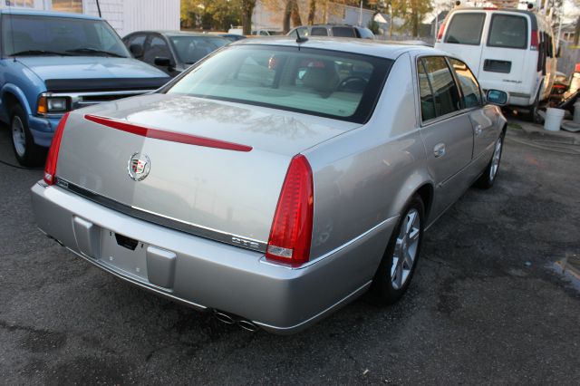 2007 Cadillac DTS SE R