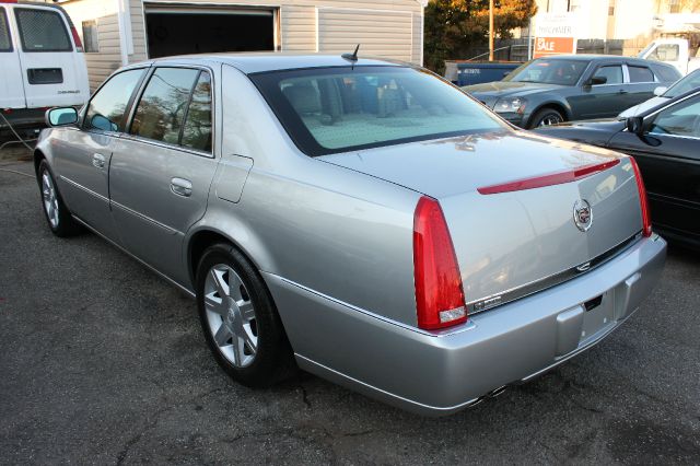 2007 Cadillac DTS SE R
