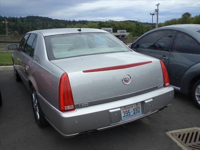 2007 Cadillac DTS Unknown