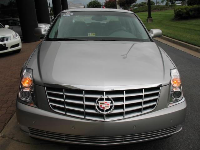 2007 Cadillac DTS SE-R