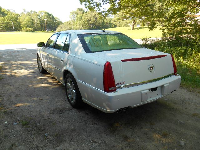 2007 Cadillac DTS SE R