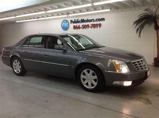 2007 Cadillac DTS LT. 4WD. Sunroof, Leather
