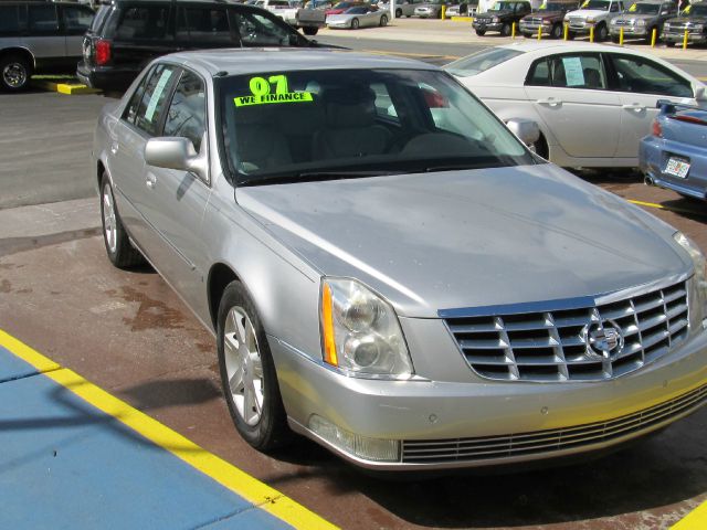 2007 Cadillac DTS 4dr Sdn I4 CVT Ltd Avail