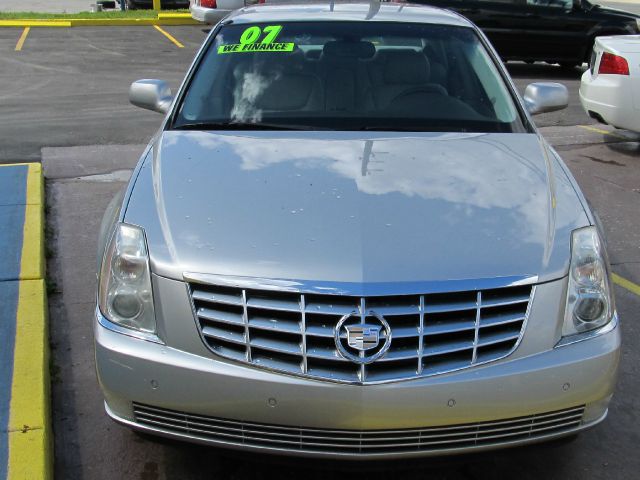 2007 Cadillac DTS 4dr Sdn I4 CVT Ltd Avail
