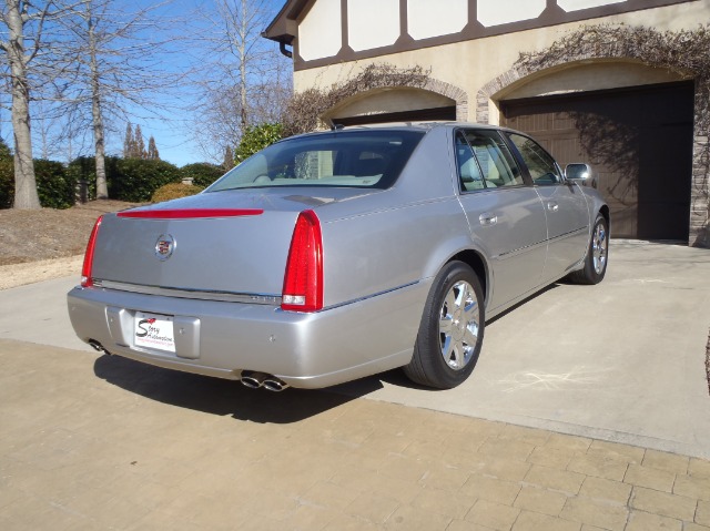 2007 Cadillac DTS SE R