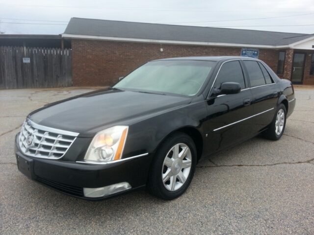 2007 Cadillac DTS Base