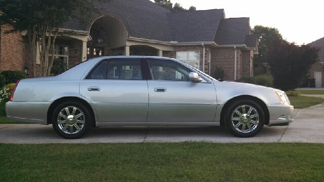 2008 Cadillac DTS Unknown