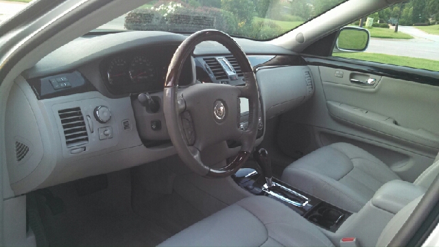 2008 Cadillac DTS Unknown