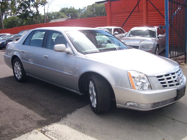 2008 Cadillac DTS SE-R