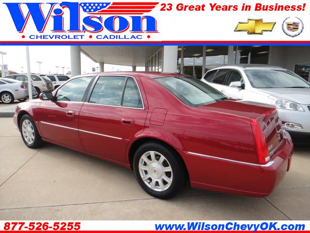 2008 Cadillac DTS Unknown